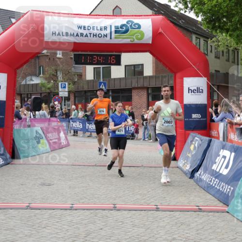 10.05.2026 - 8. Wedeler Halbmarathon Yannick Fuchs http://msf.ph/oto/9715999 10.05.2026 11:34:14 Ziel 471, 876, 913, 2003, 2029 meine-sportfotos.de