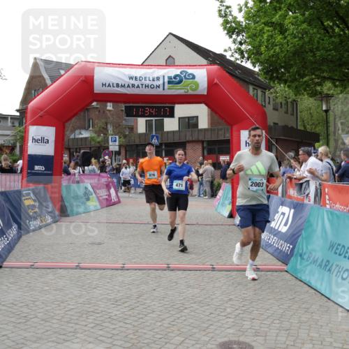10.05.2026 - 8. Wedeler Halbmarathon Yannick Fuchs http://msf.ph/oto/9716003 10.05.2026 11:34:15 Ziel 471, 876, 913, 2003, 2029 meine-sportfotos.de