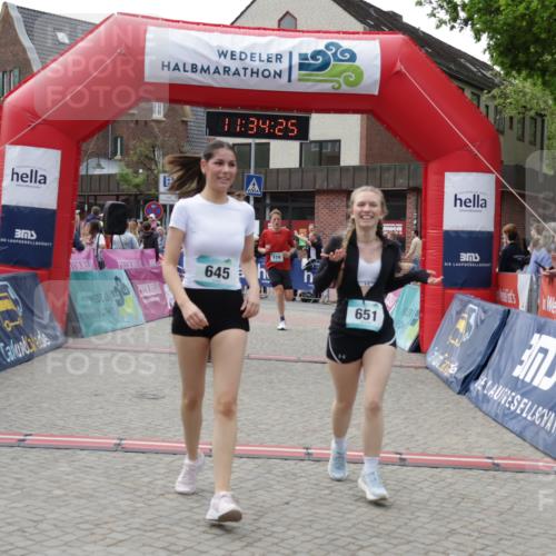 10.05.2026 - 8. Wedeler Halbmarathon Yannick Fuchs http://msf.ph/oto/9716037 10.05.2026 11:34:23 Ziel 179, 645, 651, 913, 2029, 2070, 2162 meine-sportfotos.de