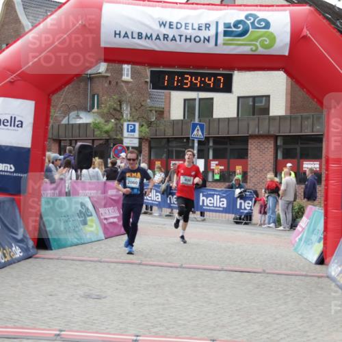 10.05.2026 - 8. Wedeler Halbmarathon Yannick Fuchs http://msf.ph/oto/9716101 10.05.2026 11:34:45 Ziel 930, 2060 meine-sportfotos.de