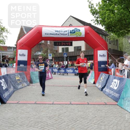 10.05.2026 - 8. Wedeler Halbmarathon Yannick Fuchs http://msf.ph/oto/9716109 10.05.2026 11:34:47 Ziel 930, 2060, 2065, 2098 meine-sportfotos.de