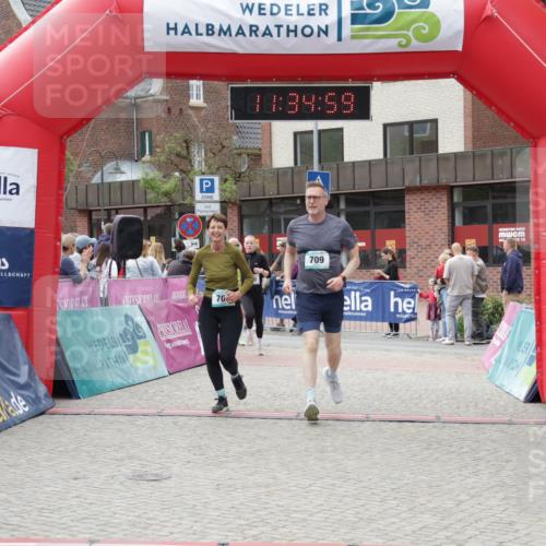 10.05.2026 - 8. Wedeler Halbmarathon Yannick Fuchs http://msf.ph/oto/9716147 10.05.2026 11:34:57 Ziel 440, 673, 701, 709, 814, 2065, 2098 meine-sportfotos.de