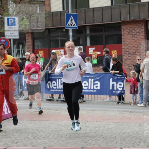 10.05.2026 - 8. Wedeler Halbmarathon Yannick Fuchs http://msf.ph/oto/9716194 10.05.2026 11:35:11 Ziel 44, 414, 949, 2075 meine-sportfotos.de