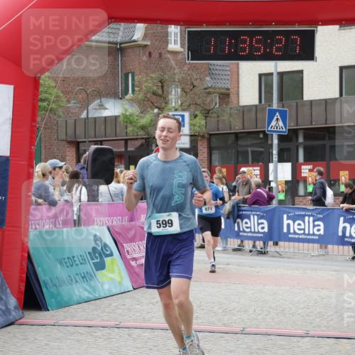 10.05.2026 - 8. Wedeler Halbmarathon Yannick Fuchs http://msf.ph/oto/9716241 10.05.2026 11:35:25 Ziel 334, 599, 971 meine-sportfotos.de