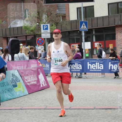10.05.2026 - 8. Wedeler Halbmarathon Yannick Fuchs http://msf.ph/oto/9716258 10.05.2026 11:35:30 Ziel 599, 785, 971, 2160 meine-sportfotos.de