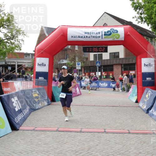 10.05.2026 - 8. Wedeler Halbmarathon Yannick Fuchs http://msf.ph/oto/9716318 10.05.2026 11:36:00 Ziel 393, 898 meine-sportfotos.de