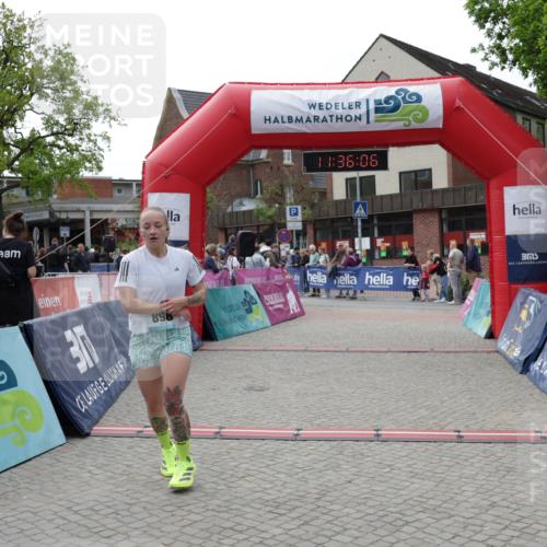 10.05.2026 - 8. Wedeler Halbmarathon Yannick Fuchs http://msf.ph/oto/9716336 10.05.2026 11:36:04 Ziel 393, 898 meine-sportfotos.de