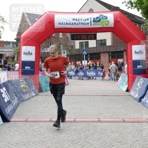 10.05.2026 - 8. Wedeler Halbmarathon Yannick Fuchs http://msf.ph/oto/9716396 10.05.2026 11:36:27 Ziel 154, 776 meine-sportfotos.de