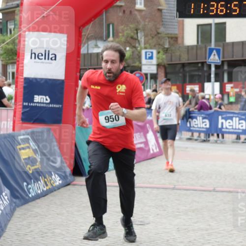 10.05.2026 - 8. Wedeler Halbmarathon Yannick Fuchs http://msf.ph/oto/9716454 10.05.2026 11:36:55 Ziel 11, 632, 934, 950 meine-sportfotos.de