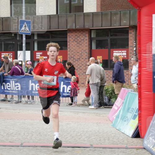 10.05.2026 - 8. Wedeler Halbmarathon Yannick Fuchs http://msf.ph/oto/9716461 10.05.2026 11:36:58 Ziel 632, 934, 950, 2068 meine-sportfotos.de