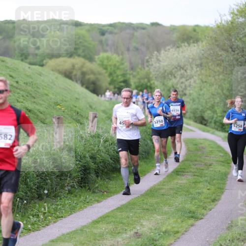 09.05.2026 - Störlauf Andreas Tolksdorf http://msf.ph/oto/9718491 09.05.2026 17:58:55 Laufen 4682, 49, 5250, 4936, 5258 meine-sportfotos.de