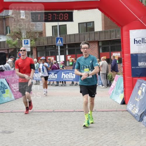 10.05.2026 - 8. Wedeler Halbmarathon Yannick Fuchs http://msf.ph/oto/9724310 10.05.2026 11:37:06 Ziel 31, 61, 333, 696, 2068 meine-sportfotos.de