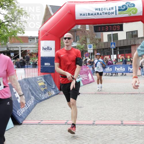10.05.2026 - 8. Wedeler Halbmarathon Yannick Fuchs http://msf.ph/oto/9724329 10.05.2026 11:37:07 Ziel 31, 61, 333, 696, 2068 meine-sportfotos.de