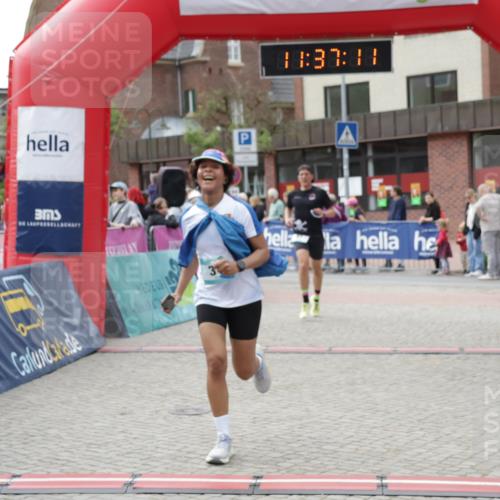 10.05.2026 - 8. Wedeler Halbmarathon Yannick Fuchs http://msf.ph/oto/9724350 10.05.2026 11:37:09 Ziel 31, 61, 333, 696, 869 meine-sportfotos.de