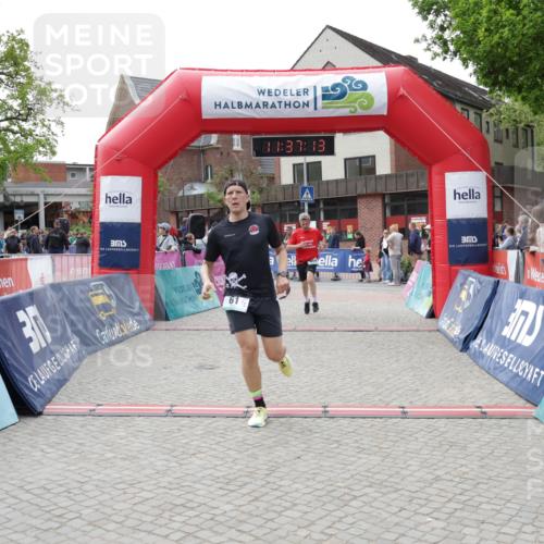 10.05.2026 - 8. Wedeler Halbmarathon Yannick Fuchs http://msf.ph/oto/9724387 10.05.2026 11:37:11 Ziel 31, 61, 333, 696, 869 meine-sportfotos.de