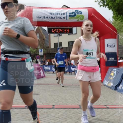 10.05.2026 - 8. Wedeler Halbmarathon Yannick Fuchs http://msf.ph/oto/9724471 10.05.2026 12:04:31 Ziel 129, 243, 461, 982 meine-sportfotos.de