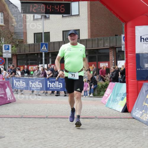 10.05.2026 - 8. Wedeler Halbmarathon Yannick Fuchs http://msf.ph/oto/9724592 10.05.2026 12:04:45 Ziel 71 meine-sportfotos.de