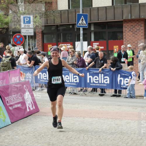 10.05.2026 - 8. Wedeler Halbmarathon Yannick Fuchs http://msf.ph/oto/9724654 10.05.2026 12:04:58 Ziel 2197 meine-sportfotos.de