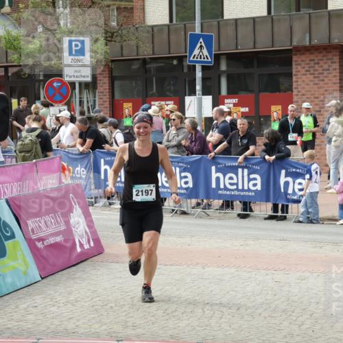 10.05.2026 - 8. Wedeler Halbmarathon Yannick Fuchs http://msf.ph/oto/9724658 10.05.2026 12:04:58 Ziel 2197 meine-sportfotos.de