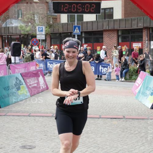 10.05.2026 - 8. Wedeler Halbmarathon Yannick Fuchs http://msf.ph/oto/9724704 10.05.2026 12:05:00 Ziel 2197 meine-sportfotos.de