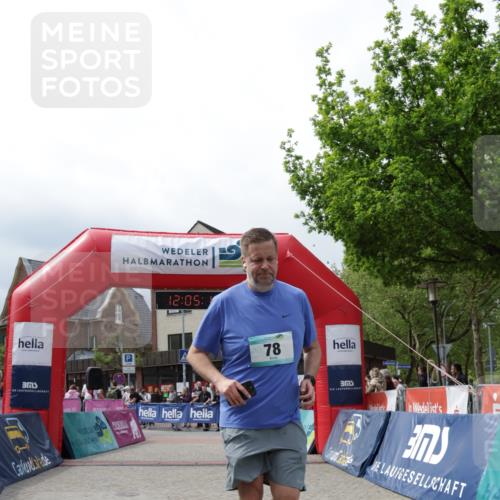 10.05.2026 - 8. Wedeler Halbmarathon Yannick Fuchs http://msf.ph/oto/9724760 10.05.2026 12:05:16 Ziel 78 meine-sportfotos.de