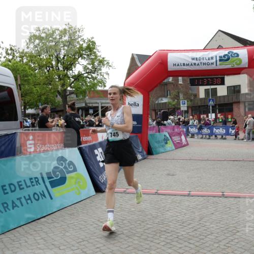10.05.2026 - 8. Wedeler Halbmarathon Yannick Fuchs http://msf.ph/oto/9724793 10.05.2026 11:37:36 Ziel 745, 1046 meine-sportfotos.de