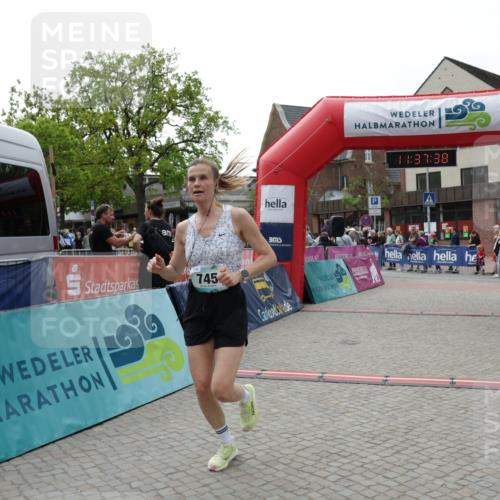 10.05.2026 - 8. Wedeler Halbmarathon Yannick Fuchs http://msf.ph/oto/9724799 10.05.2026 11:37:37 Ziel 745, 1046 meine-sportfotos.de