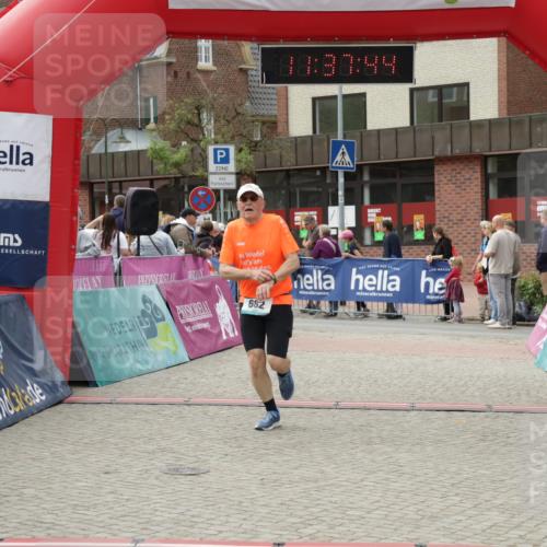 10.05.2026 - 8. Wedeler Halbmarathon Yannick Fuchs http://msf.ph/oto/9724856 10.05.2026 11:37:42 Ziel 682 meine-sportfotos.de