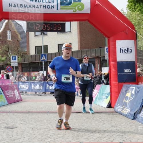 10.05.2026 - 8. Wedeler Halbmarathon Yannick Fuchs http://msf.ph/oto/9724857 10.05.2026 12:05:33 Ziel 268, 476, 766 meine-sportfotos.de
