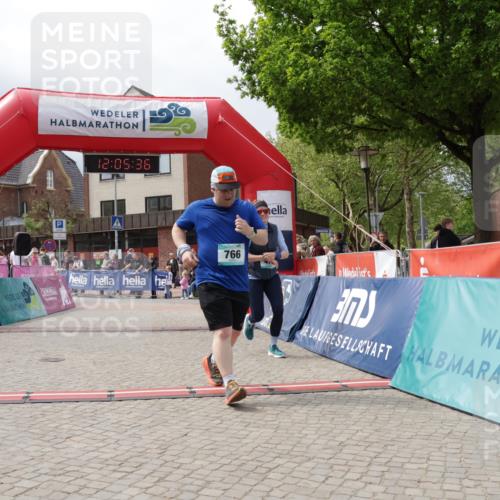10.05.2026 - 8. Wedeler Halbmarathon Yannick Fuchs http://msf.ph/oto/9724863 10.05.2026 12:05:34 Ziel 268, 476, 766 meine-sportfotos.de