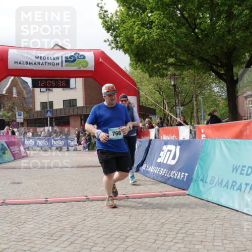 10.05.2026 - 8. Wedeler Halbmarathon Yannick Fuchs http://msf.ph/oto/9724870 10.05.2026 12:05:34 Ziel 268, 476, 766 meine-sportfotos.de