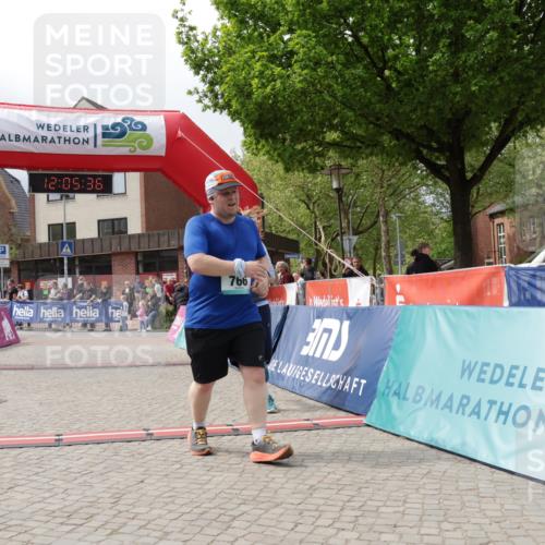 10.05.2026 - 8. Wedeler Halbmarathon Yannick Fuchs http://msf.ph/oto/9724875 10.05.2026 12:05:34 Ziel 268, 476, 766 meine-sportfotos.de