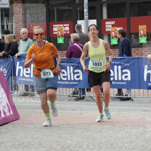 10.05.2026 - 8. Wedeler Halbmarathon Yannick Fuchs http://msf.ph/oto/9724900 10.05.2026 11:37:49 Ziel 573, 1033 meine-sportfotos.de