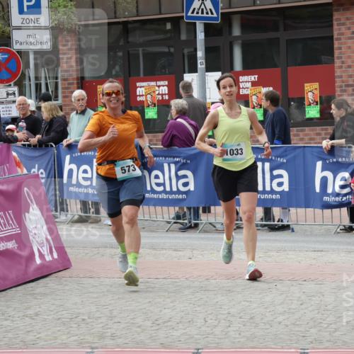 10.05.2026 - 8. Wedeler Halbmarathon Yannick Fuchs http://msf.ph/oto/9724905 10.05.2026 11:37:49 Ziel 573, 1033 meine-sportfotos.de