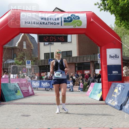 10.05.2026 - 8. Wedeler Halbmarathon Yannick Fuchs http://msf.ph/oto/9724926 10.05.2026 12:05:44 Ziel 320 meine-sportfotos.de