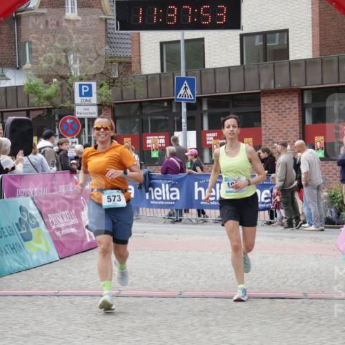 10.05.2026 - 8. Wedeler Halbmarathon Yannick Fuchs http://msf.ph/oto/9724950 10.05.2026 11:37:51 Ziel 573, 1033 meine-sportfotos.de