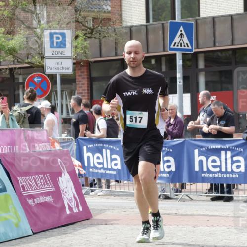 10.05.2026 - 8. Wedeler Halbmarathon Yannick Fuchs http://msf.ph/oto/9724960 10.05.2026 12:06:07 Ziel 68, 517 meine-sportfotos.de
