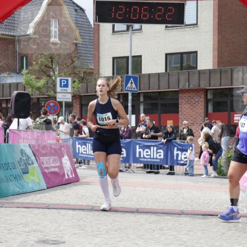 10.05.2026 - 8. Wedeler Halbmarathon Yannick Fuchs http://msf.ph/oto/9725106 10.05.2026 12:06:20 Ziel 90, 187, 1015 meine-sportfotos.de
