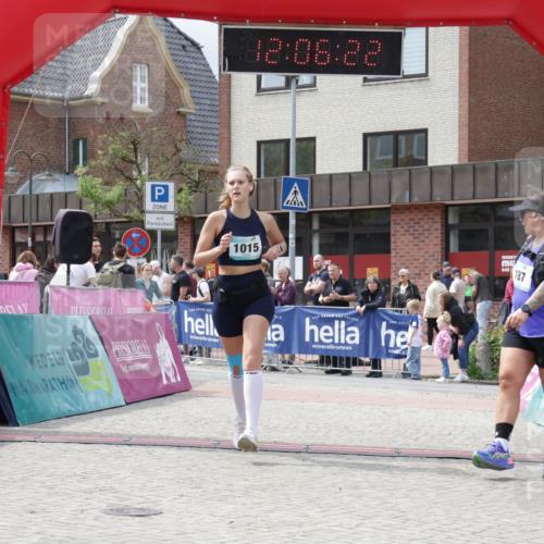 10.05.2026 - 8. Wedeler Halbmarathon Yannick Fuchs http://msf.ph/oto/9725111 10.05.2026 12:06:20 Ziel 90, 187, 1015 meine-sportfotos.de