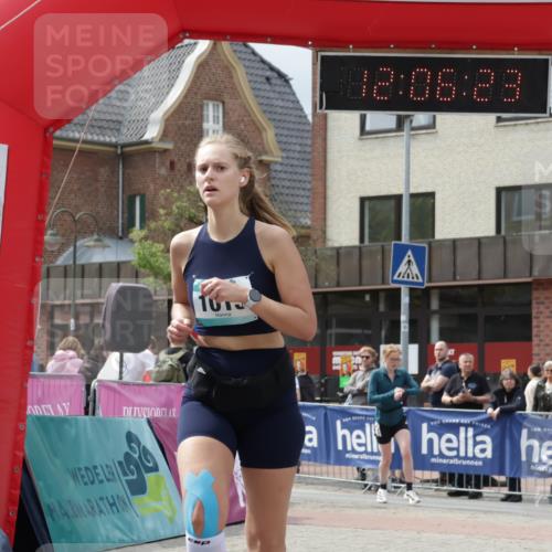 10.05.2026 - 8. Wedeler Halbmarathon Yannick Fuchs http://msf.ph/oto/9725122 10.05.2026 12:06:21 Ziel 90, 187, 192, 1015, 2129 meine-sportfotos.de