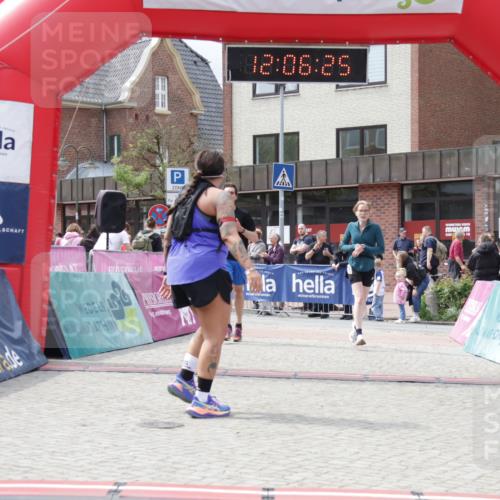 10.05.2026 - 8. Wedeler Halbmarathon Yannick Fuchs http://msf.ph/oto/9725141 10.05.2026 12:06:23 Ziel 187, 192, 1015, 2129 meine-sportfotos.de
