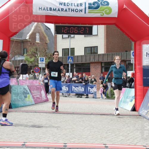10.05.2026 - 8. Wedeler Halbmarathon Yannick Fuchs http://msf.ph/oto/9725168 10.05.2026 12:06:25 Ziel 192, 1015, 2129 meine-sportfotos.de