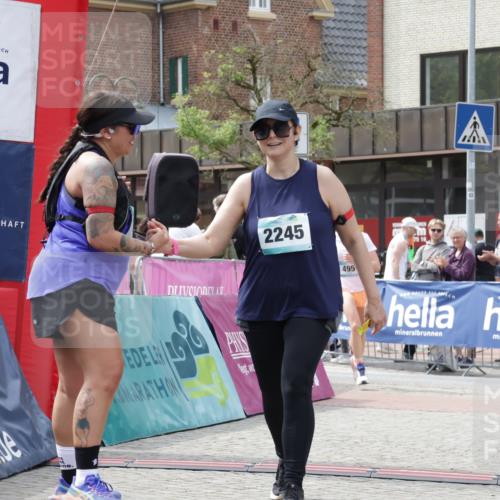10.05.2026 - 8. Wedeler Halbmarathon Yannick Fuchs http://msf.ph/oto/9725243 10.05.2026 12:06:31 Ziel 192, 495, 2129, 2245 meine-sportfotos.de