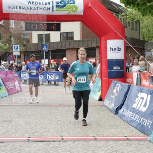 10.05.2026 - 8. Wedeler Halbmarathon Yannick Fuchs http://msf.ph/oto/9725252 10.05.2026 11:38:15 Ziel 81, 582, 657, 922, 1045, 2141, 2145 meine-sportfotos.de