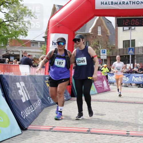 10.05.2026 - 8. Wedeler Halbmarathon Yannick Fuchs http://msf.ph/oto/9725264 10.05.2026 12:06:33 Ziel 495, 2245 meine-sportfotos.de