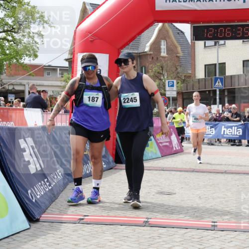10.05.2026 - 8. Wedeler Halbmarathon Yannick Fuchs http://msf.ph/oto/9725268 10.05.2026 12:06:33 Ziel 495, 2245 meine-sportfotos.de