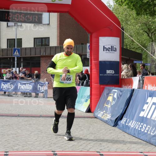 10.05.2026 - 8. Wedeler Halbmarathon Yannick Fuchs http://msf.ph/oto/9725284 10.05.2026 12:06:39 Ziel 495, 2105 meine-sportfotos.de
