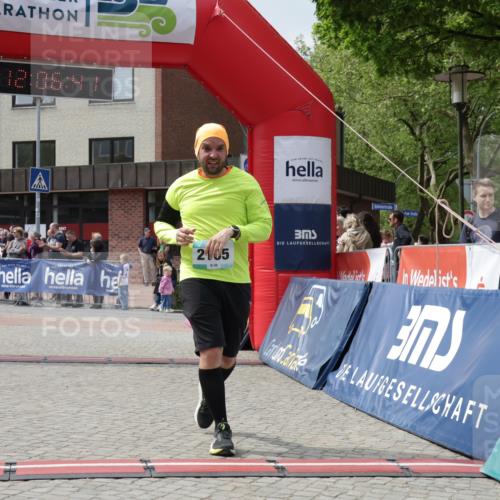 10.05.2026 - 8. Wedeler Halbmarathon Yannick Fuchs http://msf.ph/oto/9725295 10.05.2026 12:06:39 Ziel 495, 2105 meine-sportfotos.de