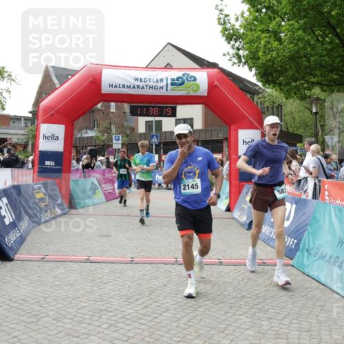 10.05.2026 - 8. Wedeler Halbmarathon Yannick Fuchs http://msf.ph/oto/9725321 10.05.2026 11:38:18 Ziel 146, 582, 768, 922, 1045, 2141, 2145 meine-sportfotos.de