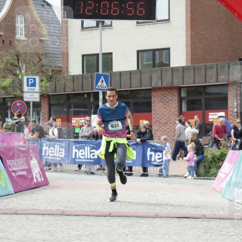 10.05.2026 - 8. Wedeler Halbmarathon Yannick Fuchs http://msf.ph/oto/9725439 10.05.2026 12:06:54 Ziel 313, 631 meine-sportfotos.de
